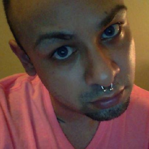 Meet your Posher, Jorge - Picture 5 of 8